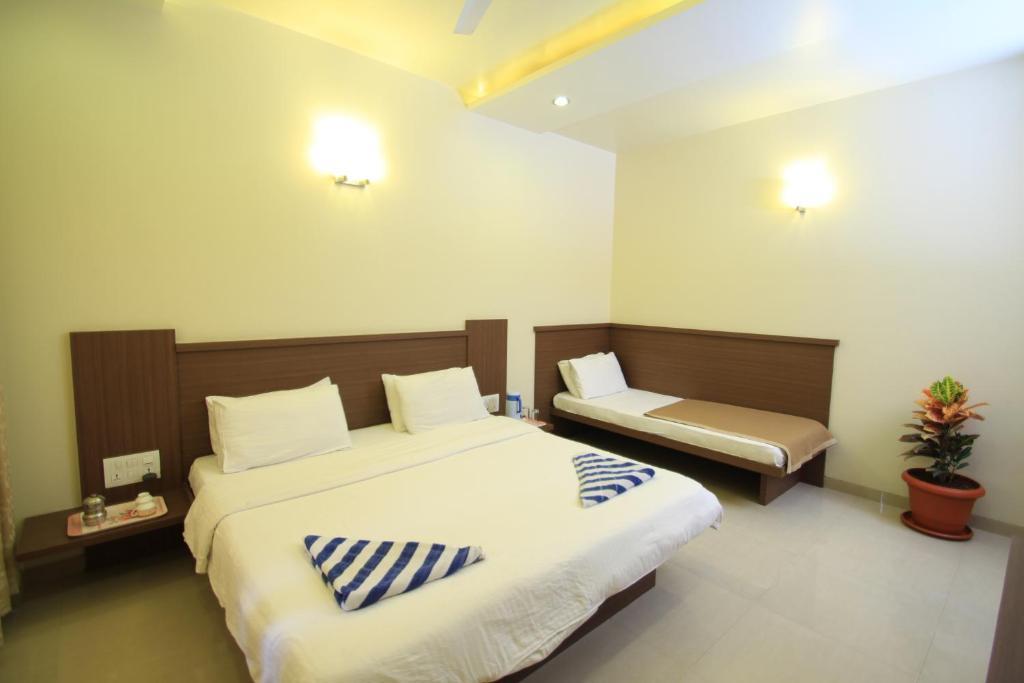 Hotel Sai Smaran Shirdi Ruang foto