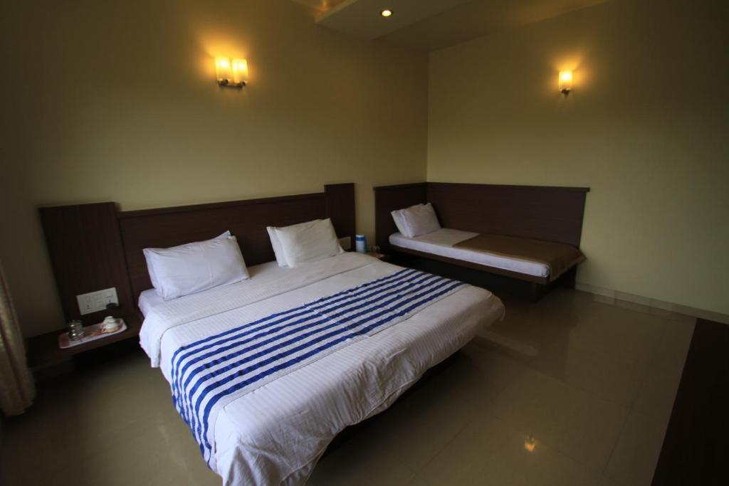 Hotel Sai Smaran Shirdi Ruang foto