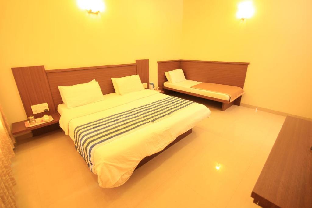Hotel Sai Smaran Shirdi Ruang foto