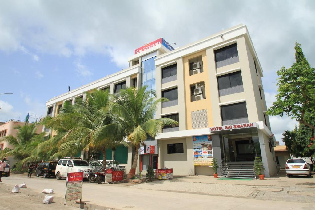 Hotel Sai Smaran Shirdi Bagian luar foto
