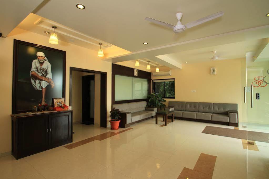 Hotel Sai Smaran Shirdi Bagian luar foto